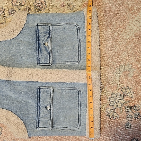 Jason Wu Edit Medium Blue Wash  Sherpa Denim Vest Size Small - Picture 15 of 16